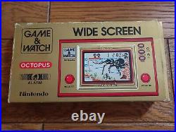 NINTENDO GAME AND & WATCH Octopus with BOX & Manual Booklet 1981 JAPAN