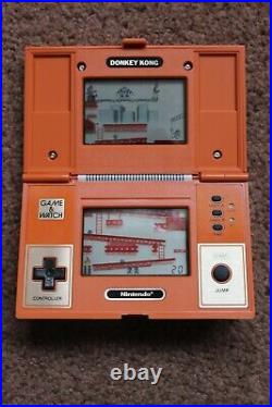 Nintendo Game Watch Donkey Kong Dk-52 1982 Very Good Working Condition
