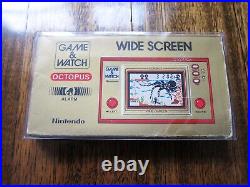 Octopus (OC-22) Nintendo Game and Watch in Excellent Condition