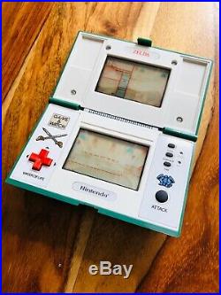 The Legend of Zelda Game & Watch Clamshell Electronic LCD Nintendo VG Rare