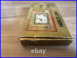 Vintage 1981 Nintendo Game and Watch MICKEY MOUSE MC-25 (Very Good Condition)